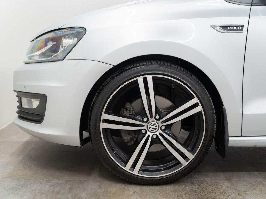 Volkswagen Polo V Рестайлинг Красноярск  - изображение 21