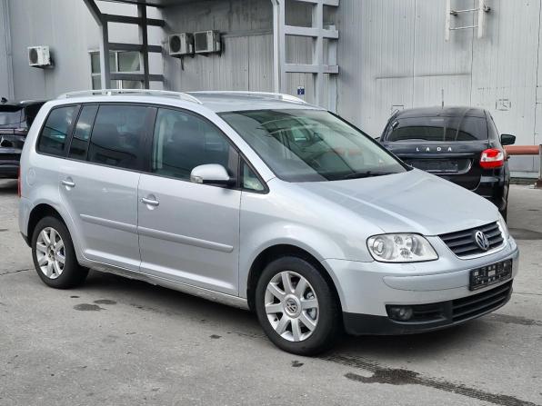 Volkswagen Touran I с пробегом 2004 года, цена 415 000 рублей, 317202 км, минивэн, Автокод Объявления