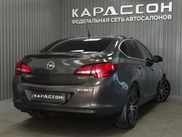 Opel Astra J Рестайлинг с пробегом 2013 года, цена 790 000 рублей, 212445 км, седан, Автокод Объявления