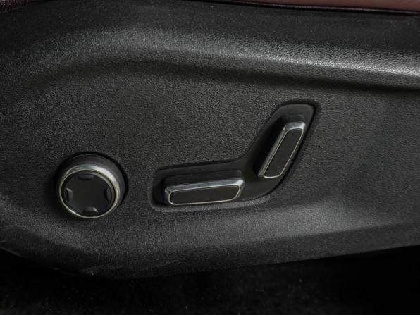 Geely Monjaro I с пробегом 2023 года, цена 2 849 000 рублей, 117949 км, внедорожник, Автокод Объявления