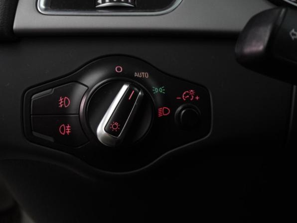 Audi A4 IV (B8) Рестайлинг с пробегом 2013 года, цена 1 749 000 рублей, 121620 км, седан, Автокод Объявления