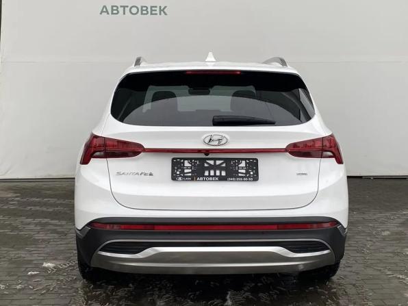Hyundai Santa Fe IV Рестайлинг с пробегом 2023 года, цена 4 396 000 рублей, 61050 км, внедорожник, Автокод Объявления