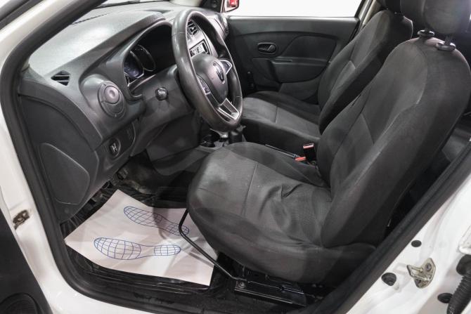 Renault Logan II Рестайлинг с пробегом 2021 года, цена 499 000 рублей, 318000 км, седан, Автокод Объявления