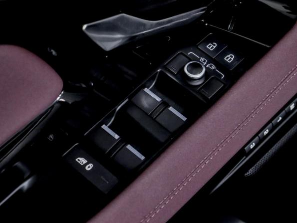 Land Rover Range Rover Evoque II Рестайлинг с пробегом 2024 года, цена 4 990 000 рублей, 35104 км, внедорожник, Автокод Объявления