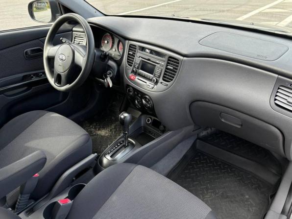 Kia Rio II Рестайлинг с пробегом 2010 года, цена 599 000 рублей, 198000 км, хэтчбек, Автокод Объявления