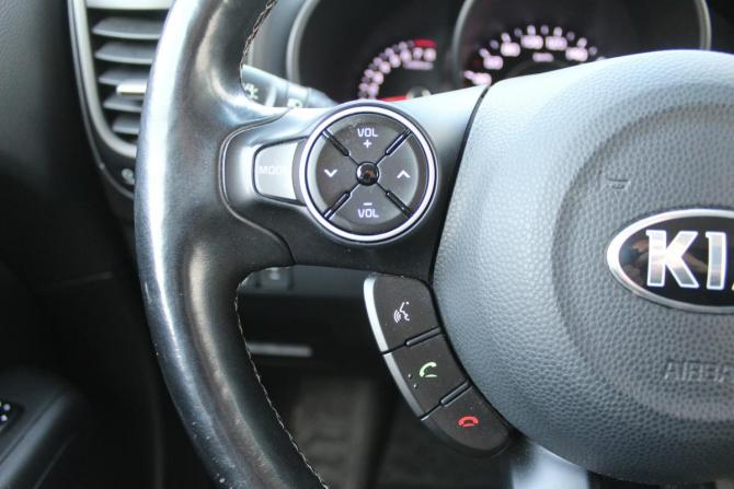 Kia Soul II Рестайлинг с пробегом 2018 года, цена 1 480 000 рублей, 145000 км, хэтчбек, Автокод Объявления