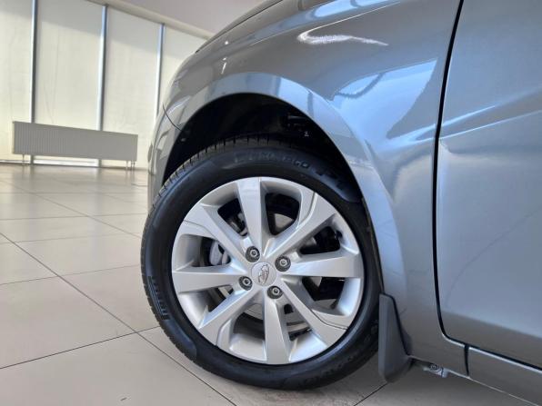Lada (ВАЗ) Vesta I Рестайлинг (NG) с пробегом 2024 года, цена 1 430 000 рублей, 13990 км, седан, Автокод Объявления
