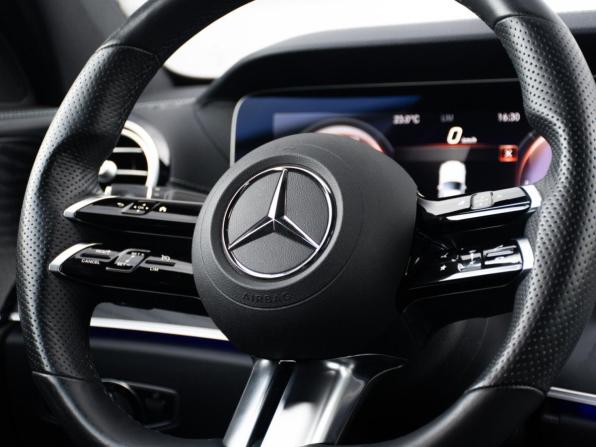 Mercedes-Benz E-Класс V (W213 S213 C238) Рестайлинг с пробегом 2022 года, цена 4 590 000 рублей, 54959 км, седан, Автокод Объявления