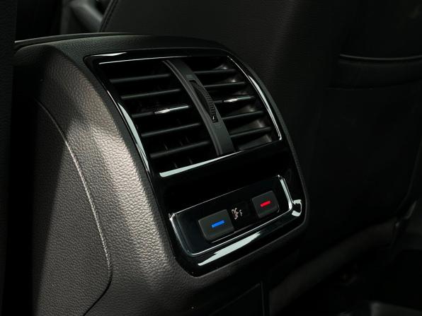 Volkswagen Passat B8 с пробегом 2019 года, цена 2 497 500 рублей, 55982 км, седан, Автокод Объявления
