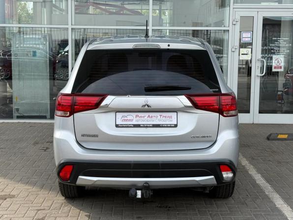 Mitsubishi Outlander III Рестайлинг 2 с пробегом 2015 года, цена 1 649 000 рублей, 166002 км, внедорожник, Автокод Объявления