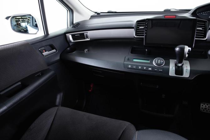 Honda Freed I с пробегом 2011 года, цена 1 229 000 рублей, 150700 км, компактвэн, Автокод Объявления