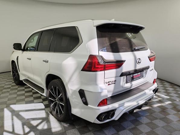 Lexus LX III Рестайлинг 2 с пробегом 2017 года, цена 8 000 000 рублей, 65282 км, внедорожник, Автокод Объявления