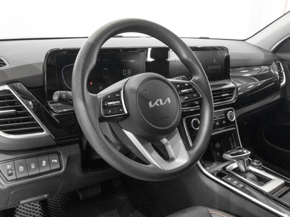 Kia Seltos I Рестайлинг с пробегом 2025 года, цена 2 449 658 рублей, 15400 км, внедорожник, Автокод Объявления