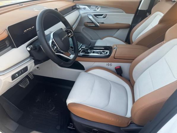 JETOUR X70+ I Рестайлинг с пробегом 2025 года, цена 2 429 900 рублей, 1725 км, внедорожник, Автокод Объявления