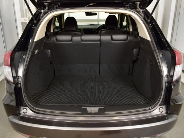 Honda Vezel I с пробегом 2014 года, цена 1 565 995 рублей, 178375 км, внедорожник, Автокод Объявления