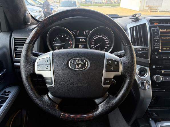 Toyota Land Cruiser 200 Series Рестайлинг 1 с пробегом 2014 года, цена 3 890 000 рублей, 219338 км, внедорожник, Автокод Объявления