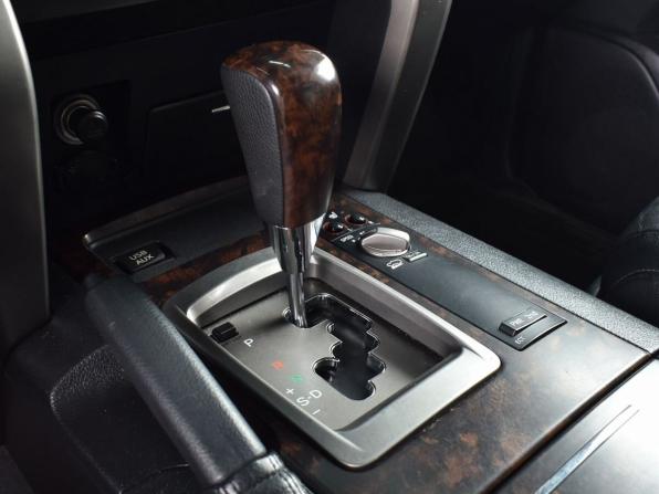 Toyota Land Cruiser 200 Series с пробегом 2011 года, цена 3 589 995 рублей, 162187 км, внедорожник, Автокод Объявления