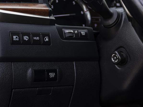 Lexus LX III Рестайлинг 2 с пробегом 2017 года, цена 5 869 000 рублей, 180000 км, внедорожник, Автокод Объявления