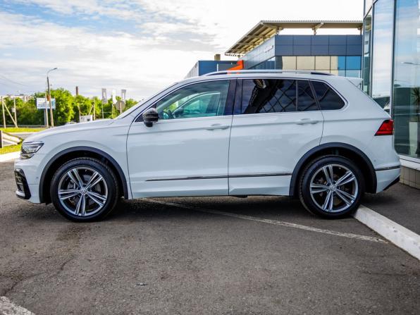 Volkswagen Tiguan II с пробегом 2018 года, цена 2 628 000 рублей, 161415 км, внедорожник, Автокод Объявления