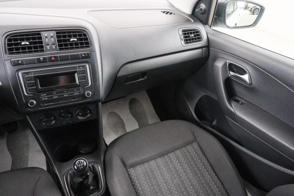 Volkswagen Polo V Рестайлинг Красноярск  - изображение 12