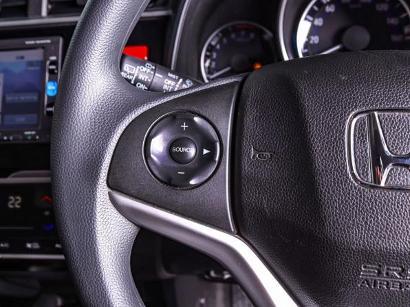 Honda Fit III с пробегом 2016 года, цена 900 000 рублей, 151900 км, хэтчбек, Автокод Объявления