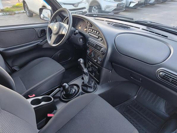 Chevrolet Niva I Рестайлинг с пробегом 2015 года, цена 620 000 рублей, 115415 км, внедорожник, Автокод Объявления