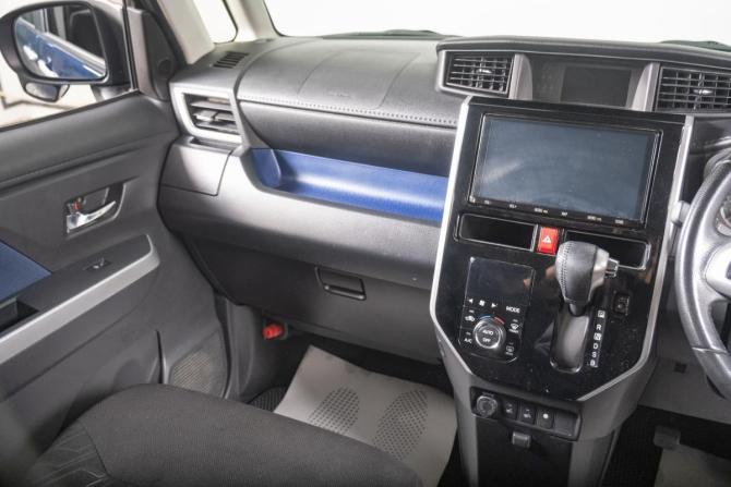 Toyota Roomy I с пробегом 2018 года, цена 1 299 000 рублей, 68000 км, микровэн, Автокод Объявления