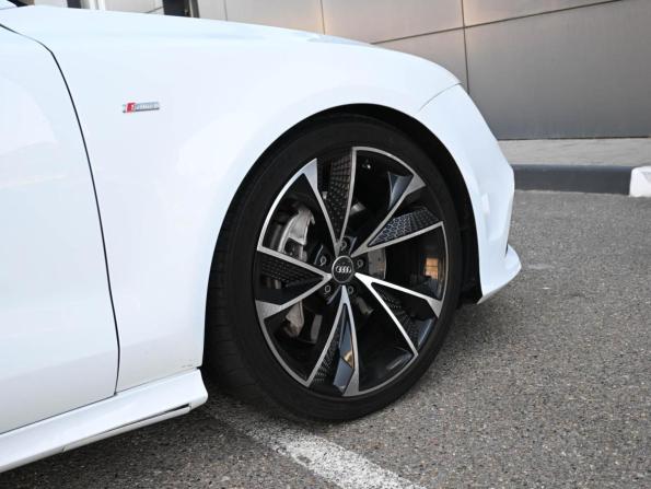 Audi A7 I (4G) с пробегом 2013 года, цена 2 289 000 рублей, 235217 км, лифтбек, Автокод Объявления