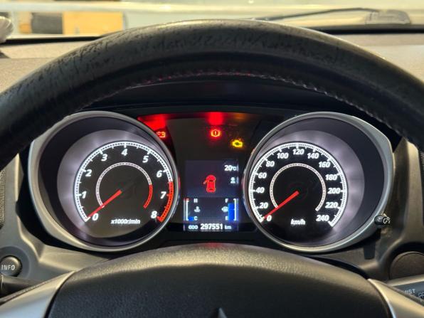 Mitsubishi ASX I с пробегом 2010 года, цена 777 000 рублей, 297549 км, внедорожник, Автокод Объявления
