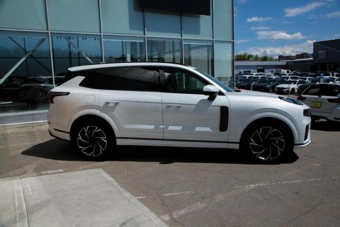 Lynk &amp; Co 09 с пробегом 2023 года, цена 5 145 000 рублей, 1000 км, внедорожник, Автокод Объявления