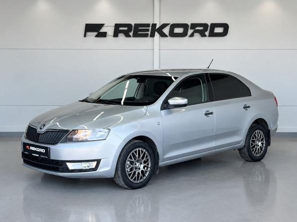 Skoda Rapid I с пробегом 2016 года, цена 929 000 рублей, 170378 км, лифтбек, Автокод Объявления
