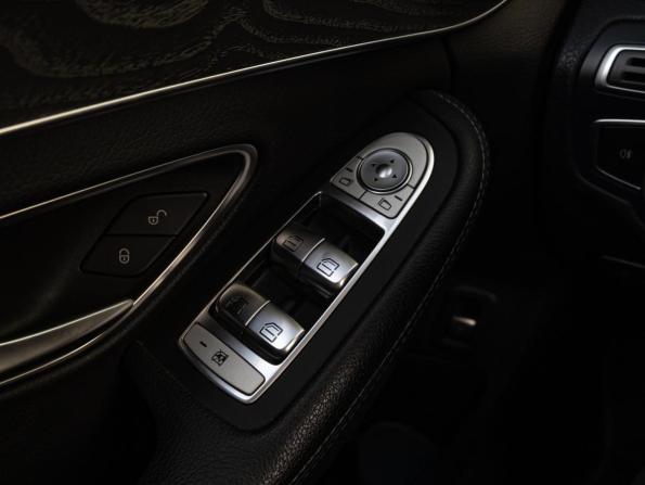 Mercedes-Benz C-Класс IV (W205) Рестайлинг с пробегом 2019 года, цена 3 180 000 рублей, 72979 км, седан, Автокод Объявления