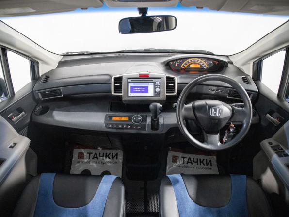 Honda Freed I с пробегом 2009 года, цена 890 000 рублей, 146848 км, компактвэн, Автокод Объявления