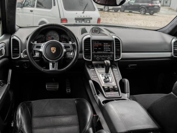 Porsche Cayenne II (958) с пробегом 2012 года, цена 2 150 000 рублей, 230355 км, внедорожник, Автокод Объявления