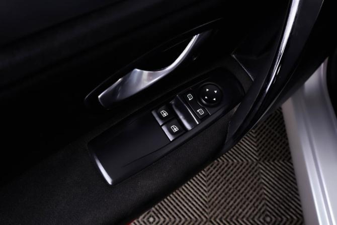 Renault Laguna III с пробегом 2008 года, цена 749 000 рублей, 261233 км, универсал, Автокод Объявления