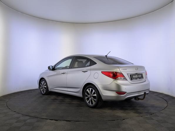 Hyundai Solaris I с пробегом 2013 года, цена 950 000 рублей, 137449 км, седан, Автокод Объявления