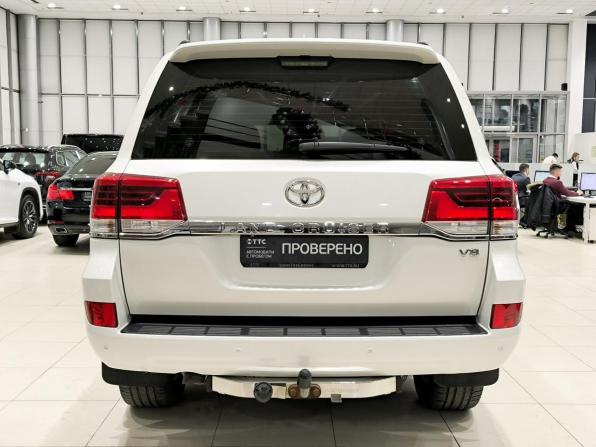 Toyota Land Cruiser 200 Series Рестайлинг 2 с пробегом 2020 года, цена 6 099 000 рублей, 221103 км, внедорожник, Автокод Объявления