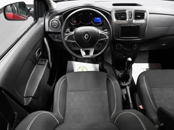 Renault Logan II Рестайлинг с пробегом 2018 года, цена 1 155 000 рублей, 111106 км, седан, Автокод Объявления