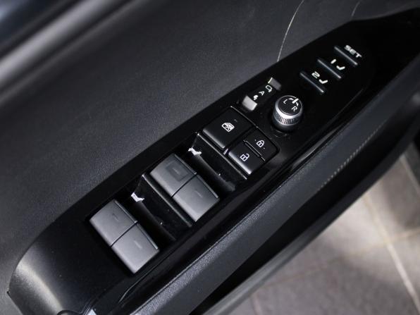 Toyota Camry IX (XV80) China Market с пробегом 2026 года, цена 4 100 000 рублей, 45 км, седан, Автокод Объявления