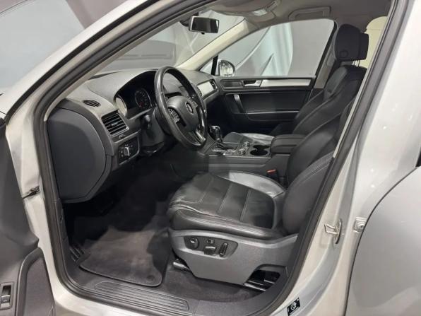 Volkswagen Touareg II с пробегом 2012 года, цена 2 025 000 рублей, 179000 км, внедорожник, Автокод Объявления