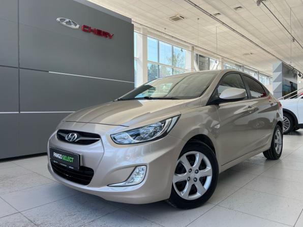 Hyundai Solaris I с пробегом 2012 года, цена 849 000 рублей, 165657 км, седан, Автокод Объявления
