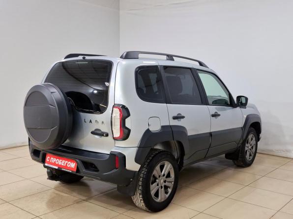 Lada (ВАЗ) Niva Travel I с пробегом 2022 года, цена 980 000 рублей, 96115 км, внедорожник, Автокод Объявления