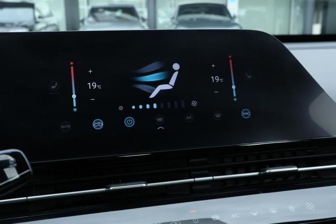Omoda C5 I Рестайлинг с пробегом 2024 года, цена 1 930 000 рублей, 24906 км, внедорожник, Автокод Объявления