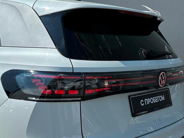 Volkswagen ID.6 с пробегом 2023 года, цена 3 545 700 рублей, 29325 км, внедорожник, Автокод Объявления