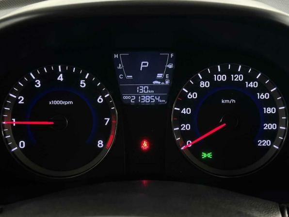 Hyundai Solaris I с пробегом 2013 года, цена 735 000 рублей, 213854 км, седан, Автокод Объявления