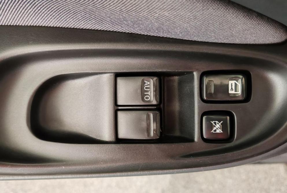 Nissan Almera II (N16) Рестайлинг Ярославль  - изображение 17