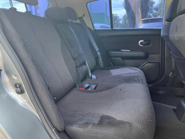 Nissan Tiida I Рестайлинг с пробегом 2013 года, цена 830 000 рублей, 215897 км, хэтчбек, Автокод Объявления
