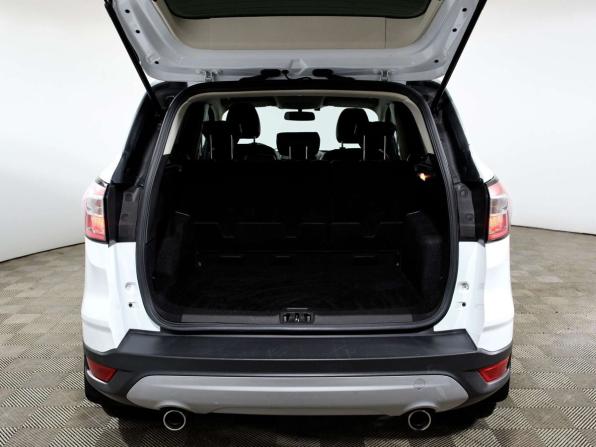 Ford Kuga II Рестайлинг с пробегом 2018 года, цена 1 675 000 рублей, 117958 км, внедорожник, Автокод Объявления