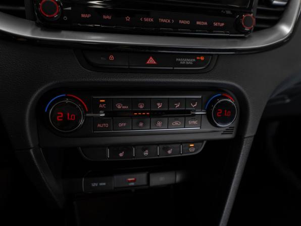 Kia Ceed III Рестайлинг с пробегом 2022 года, цена 2 390 000 рублей, 52479 км, хэтчбек, Автокод Объявления