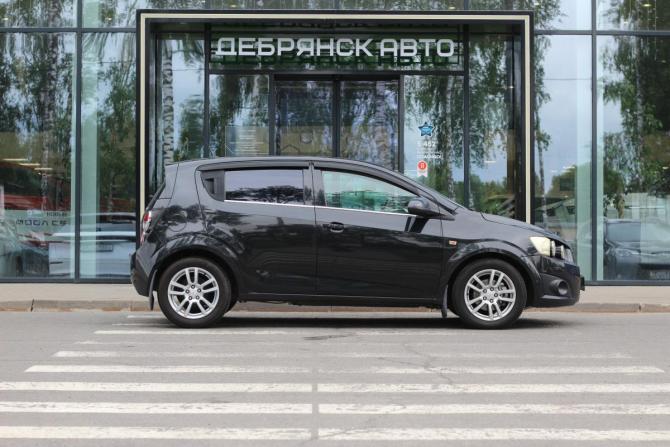Chevrolet Aveo II с пробегом 2015 года, цена 810 000 рублей, 110976 км, хэтчбек, Автокод Объявления